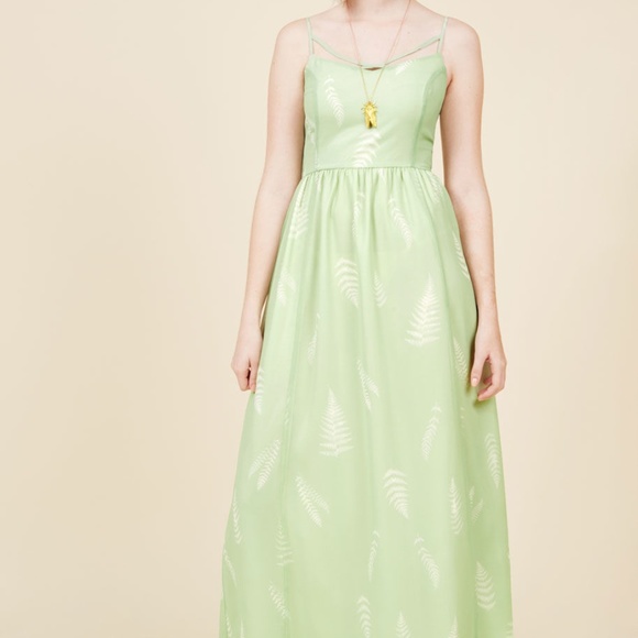 Modcloth Envision the Mission Maxi Dress in Mint - Picture 1 of 8